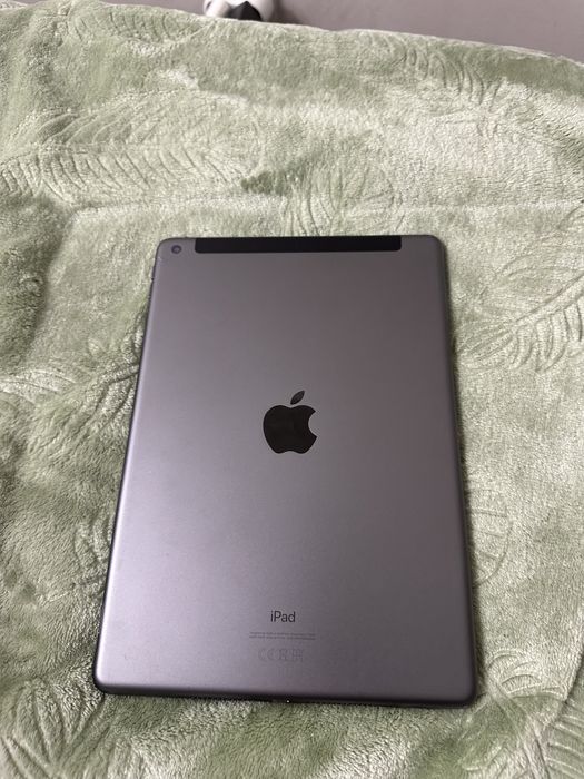 Ipad 8 (32 gb) WiFi + Cellular . С ручкой