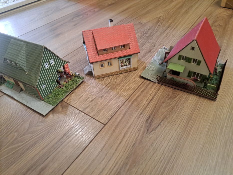 Модели домиков из картона Германия Bahnhoff