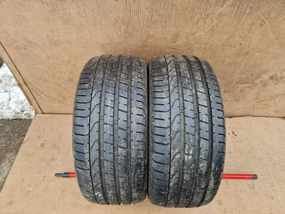 2 Pirelli R19 235/35 Летни гуми  DOT2421