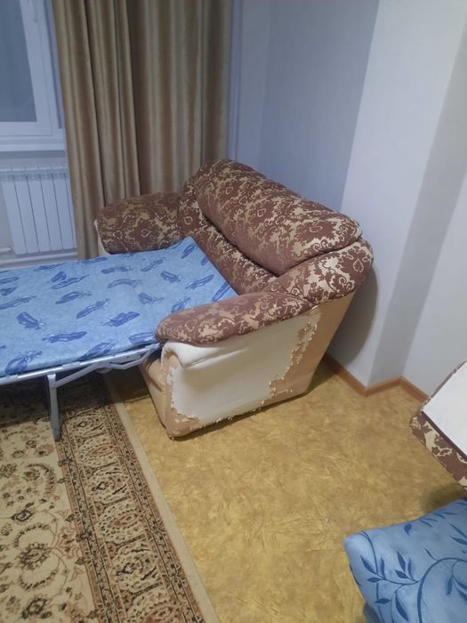 Отдам даром диван