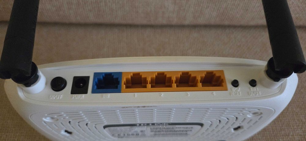 Продавам употребяван рутер TP LINK.