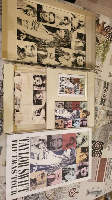 Taylor Swift eras tour VIP pack