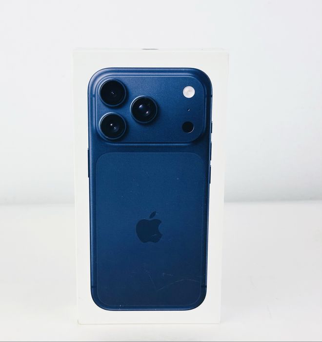 НАЛИЧЕН! Apple iPhone 17 Pro Max 512GB Deep Blue НОВ!