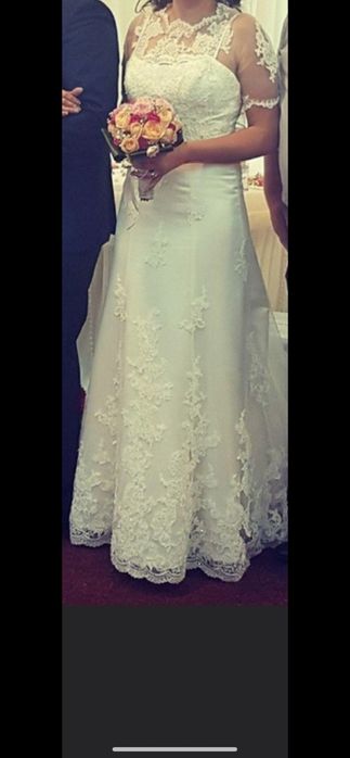 Rochita de mireasa cu trena