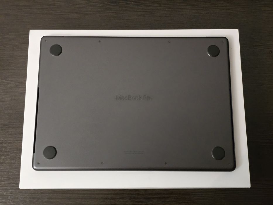 MacBook Pro 14 M4PRO 24/1TB новый