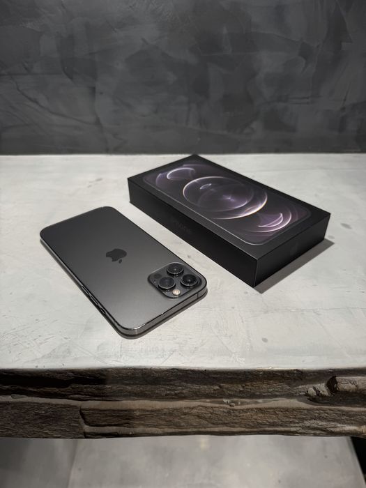 Перфектен Iphone 12 Pro Max 256 GB Graphite