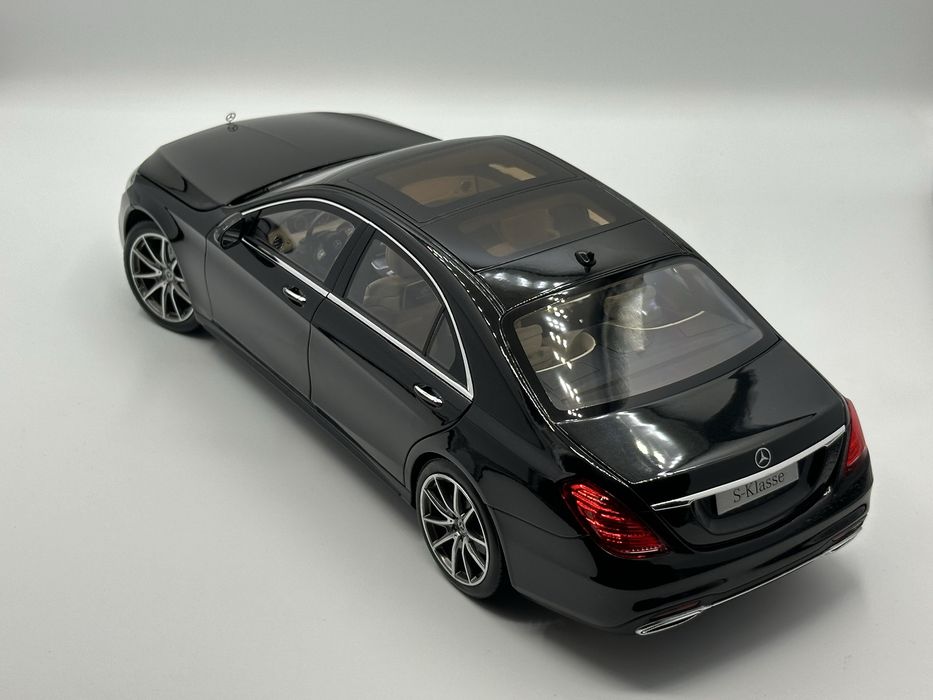 Macheta mercedes benz s class w222 1:18