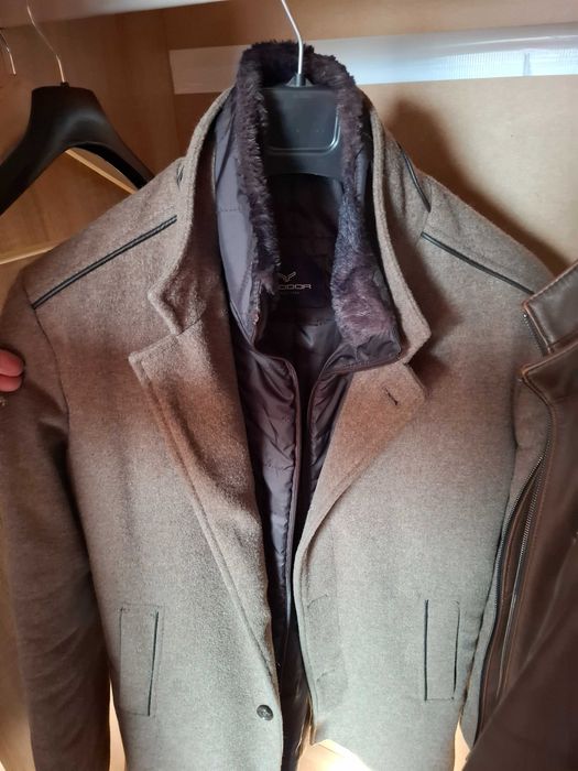 Вълнено палто TEODOR - L размер