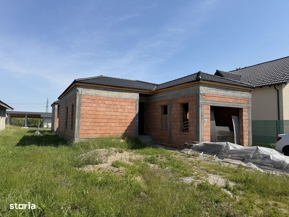 Casa P in Rosu, Zona Lazuri