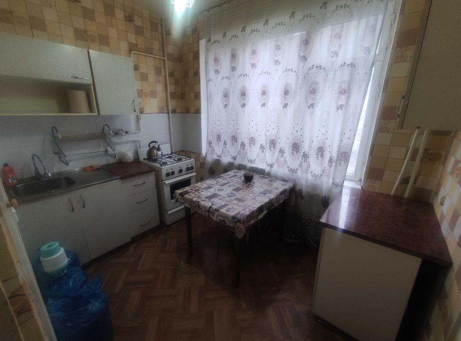 Продается 2 комнатная квартира в центре