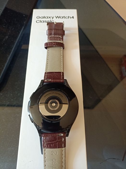 Часы Samsung galaxy watch 4 classic