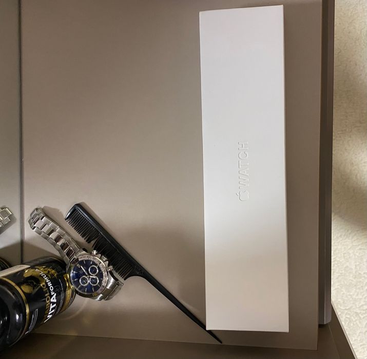 Продава се Apple Watch 7
