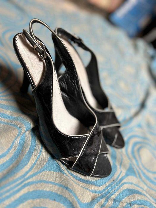 Туфли 39 размер 3000 тенге