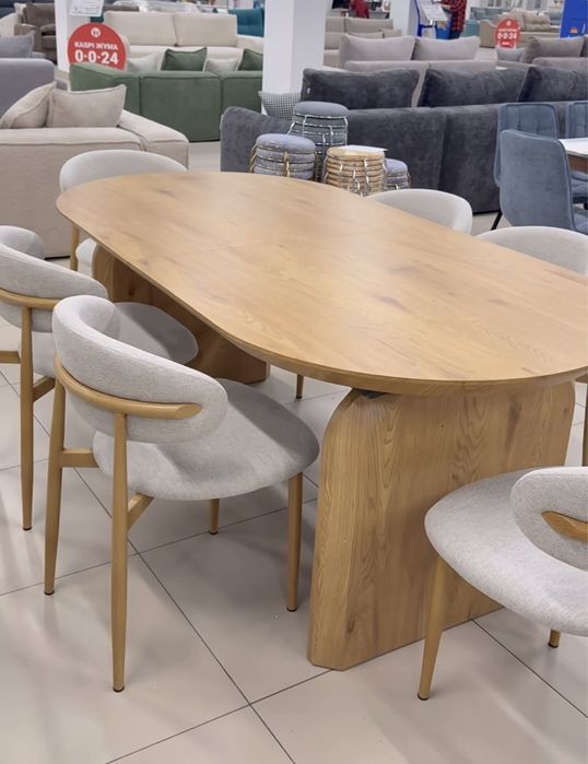 Стол кухонный-гостинный