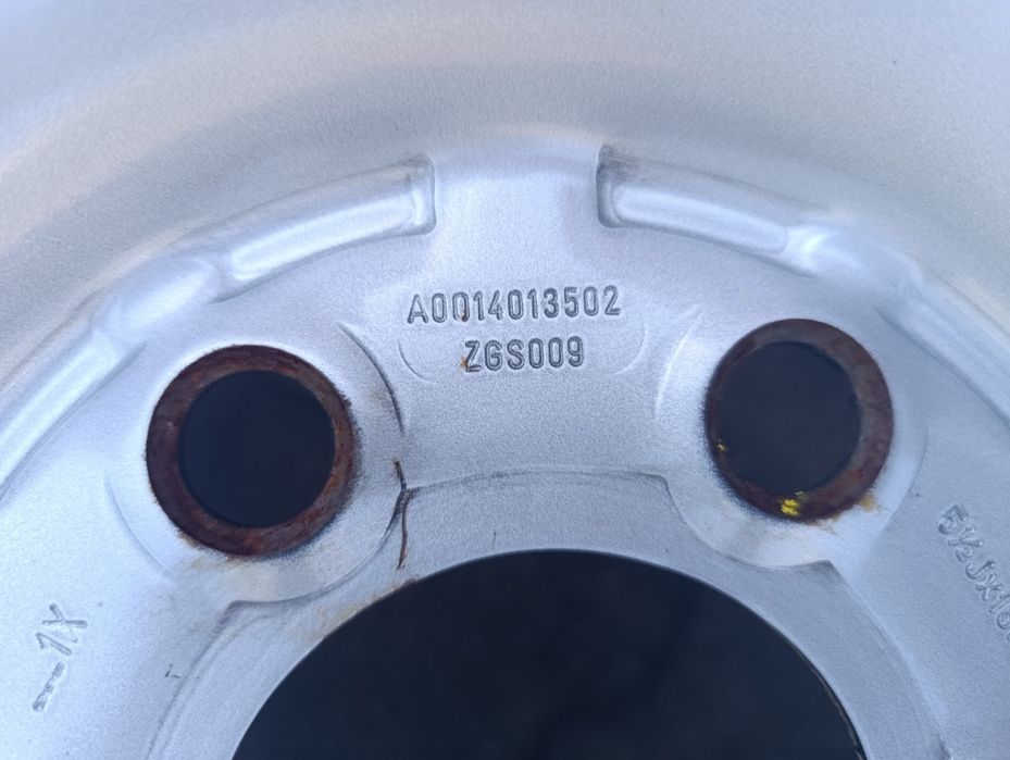 Jante  originale Mercedes Sprinter  205 75 16 C Continental vara 7 mm