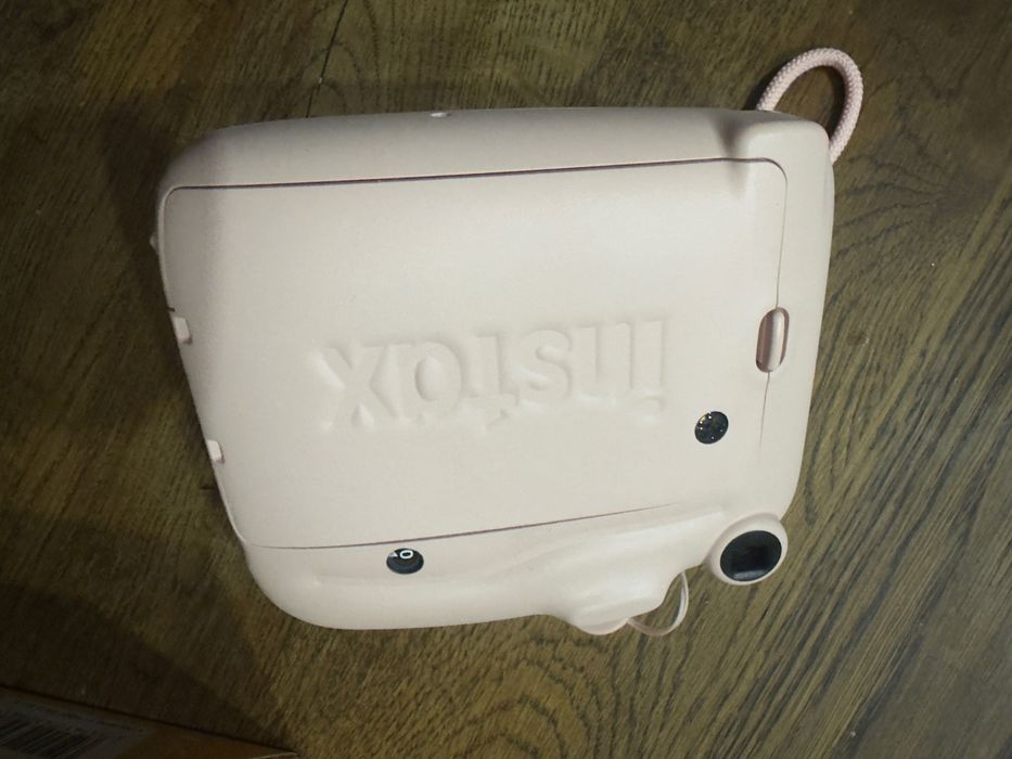 Фотоапарат за моментни снимки FUJIFILM INSTAX MINI 11 PINK
