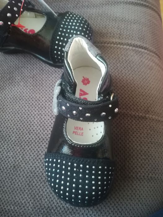 Детски официални обувки 19 номер