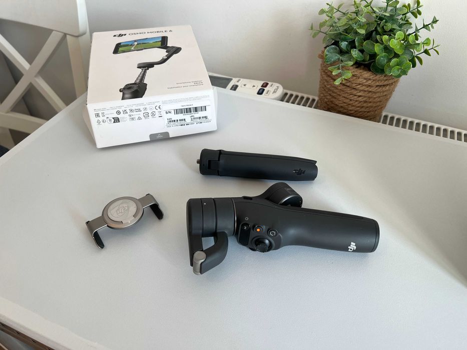 Gimbal telefon - DJI OSMO MOBILE 6