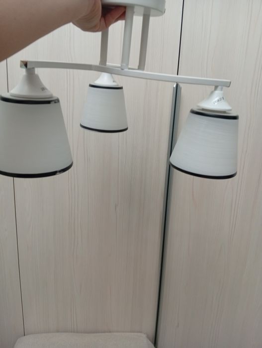 Продам люстру  хорошее состояние