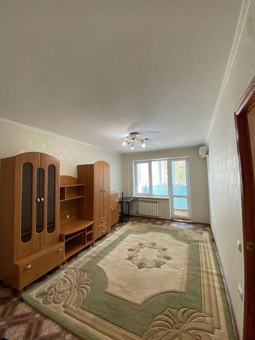 Отдам даром стенку и тахту