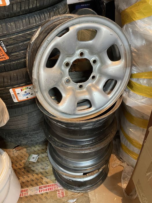 продам покрышки и диск
