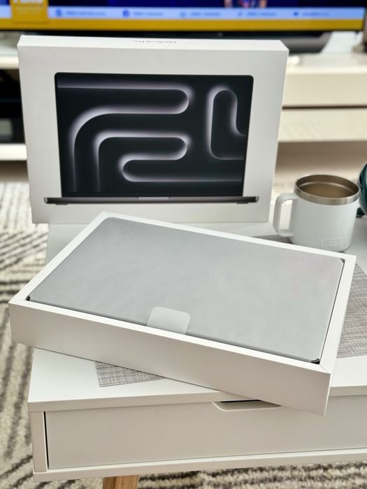 Macbook pro m3 97% 30 soatgacha yetadi quvati xolati 10/10 ideal