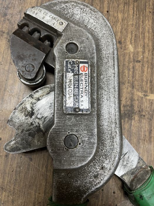 Клещи за кримпване.