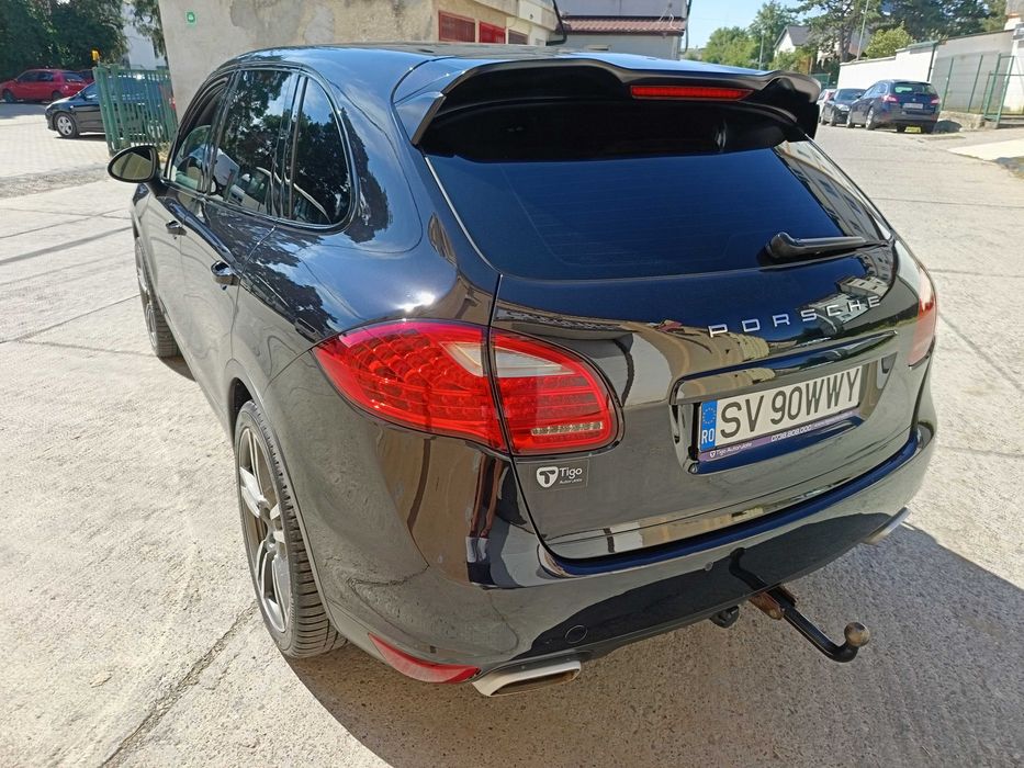 Porsche Cayenne 3.0 Diesel 245 CP ** An 2013**Jante 20**Piele**