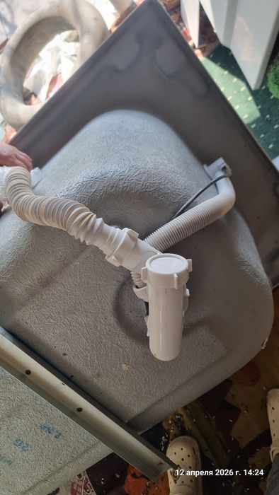 Продам Ванну белую