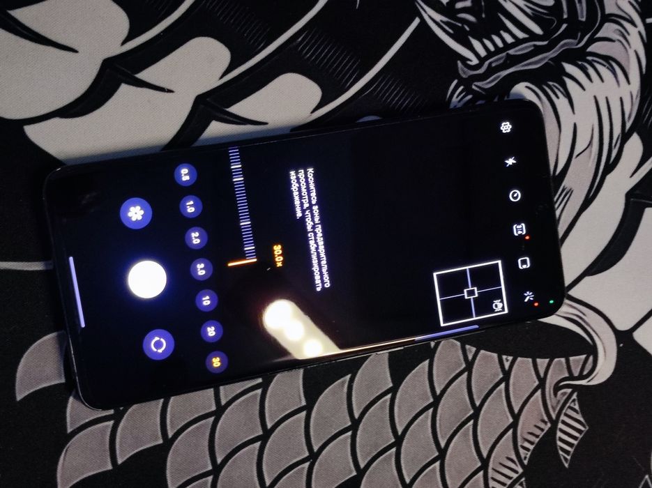 Samsung s20 plus, в хорошем состоянии