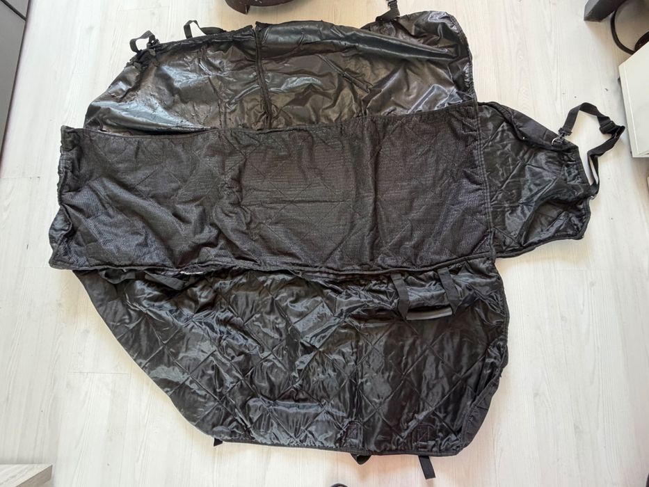 Husă auto pentru câini – protecție banchetă spate – impermeabilă