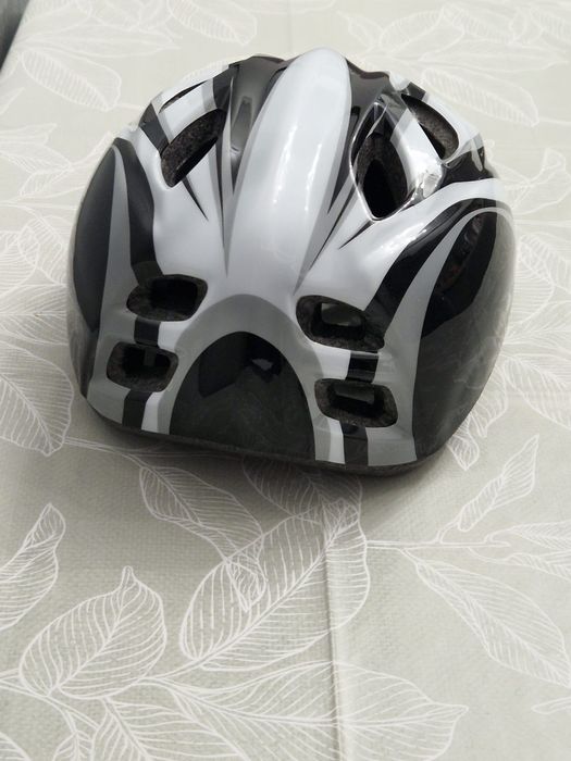 Vând cască ptr bicicletă