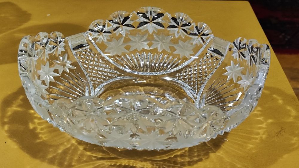 Вазы хрустальные