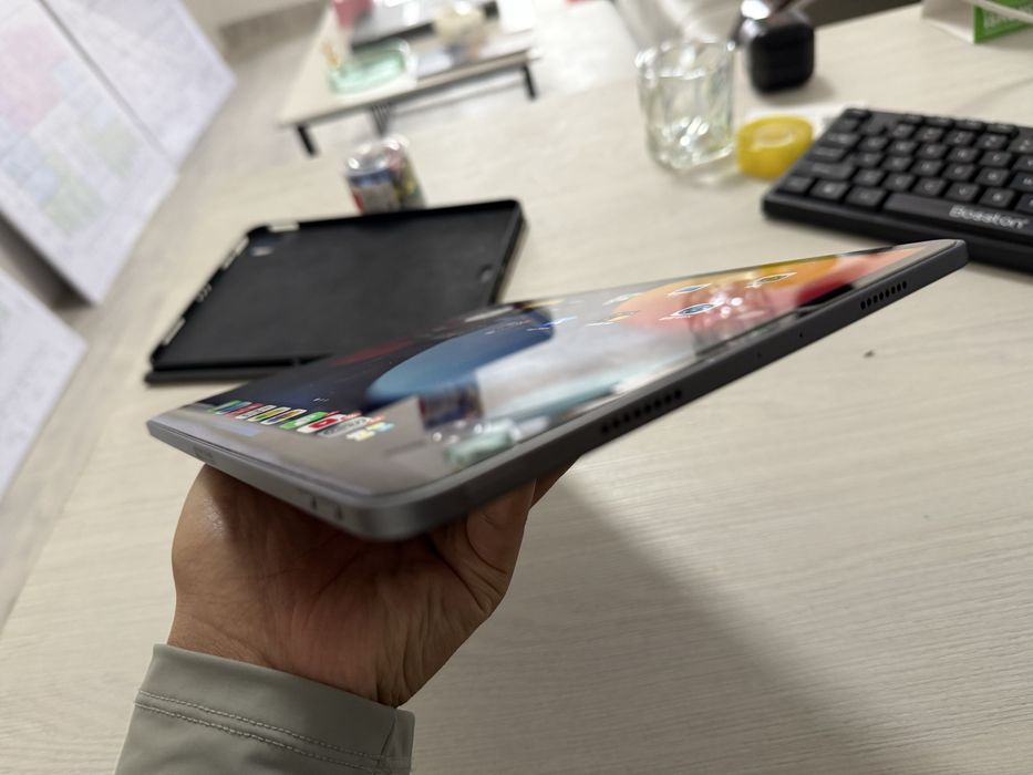 iPad Pro 11 M1 128GB (3 поколение) в идеале, срочно