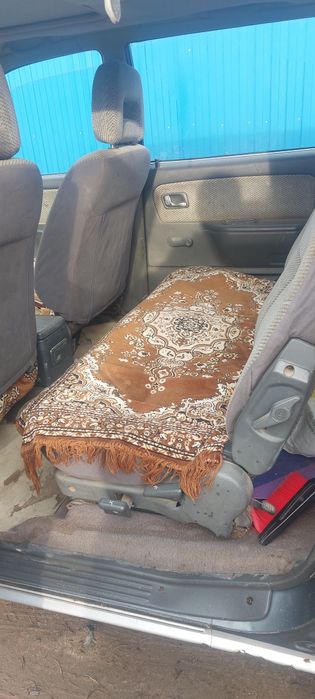 Продам Мицубиси спейс вагон