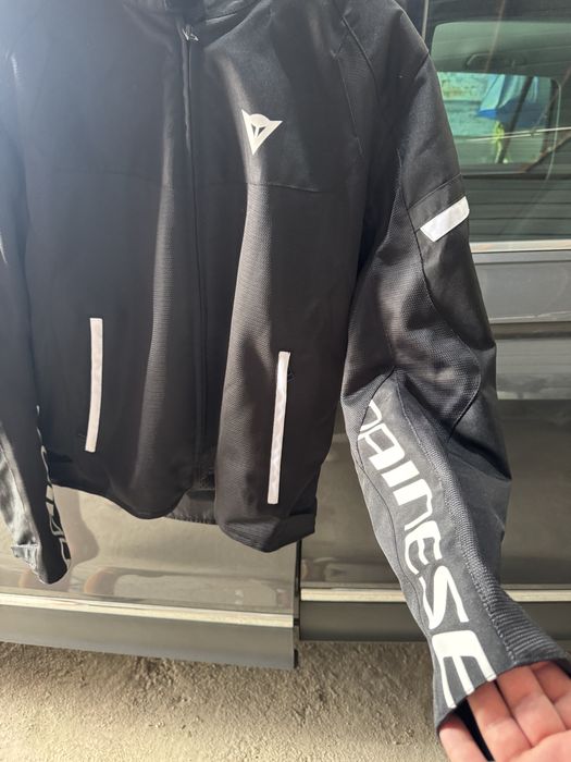 мото яке Dainese