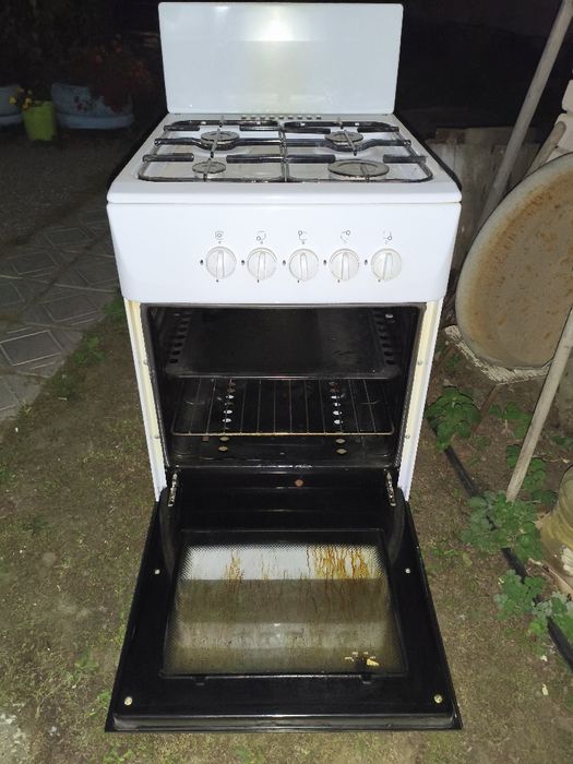 продам газовую плиту