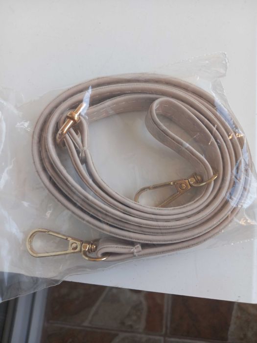 Нова дамска чанта