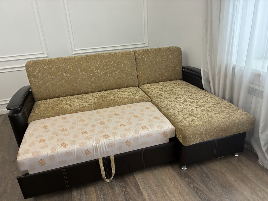 Продам диван с креслом
