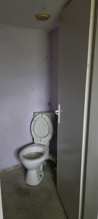 Продава се Промишлена сграда в с. Равно, Област Разград - 1640 кв.м за 183 €/кв.м - Снимка #4