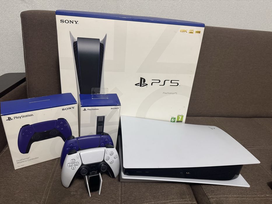 (PS5) SonyPlaystation 5 два джойстика игры