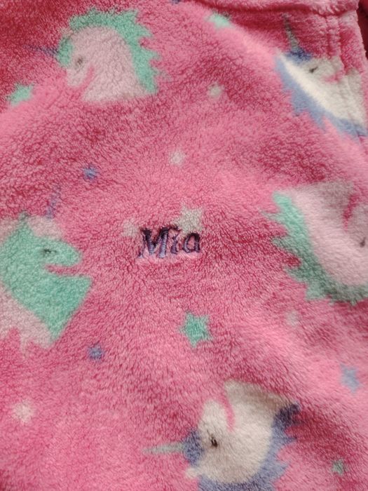 Продавам детски халати за баня