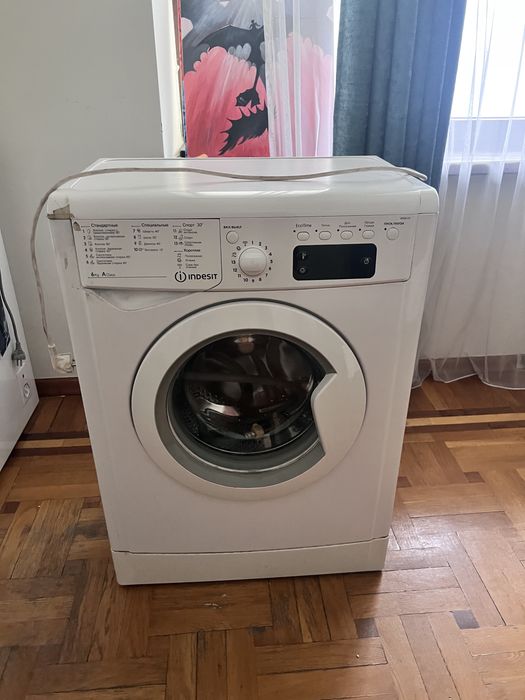 Продам стиральную машину