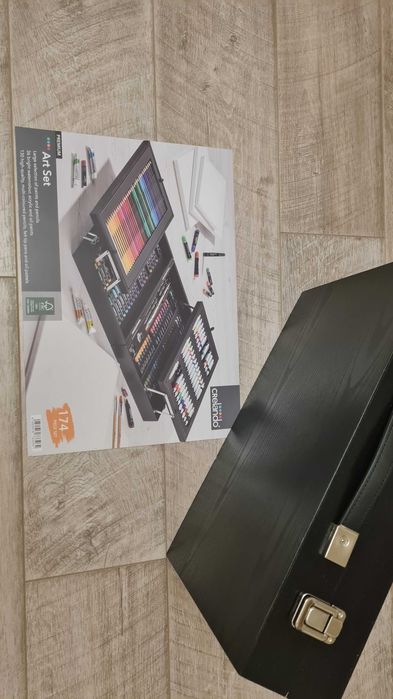 Набор для рисования Crelando 174 предмета, краски, фломастеры, новый