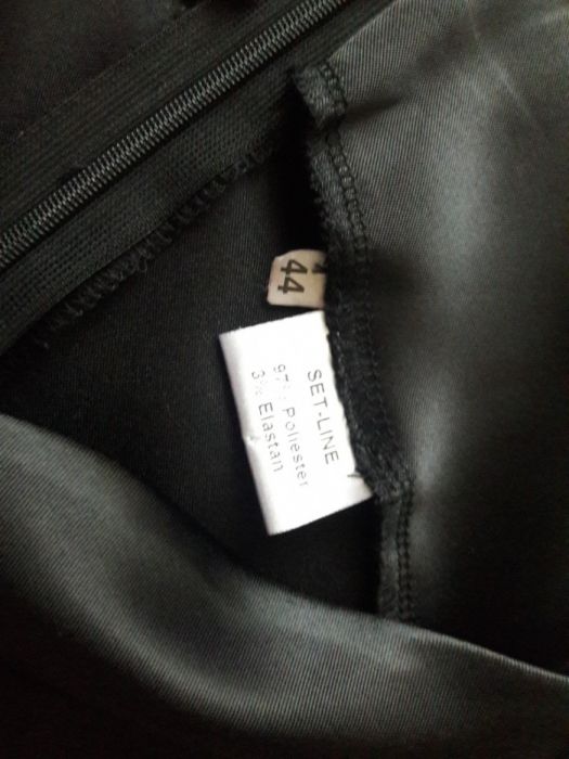 Черна елегантна къса рокля