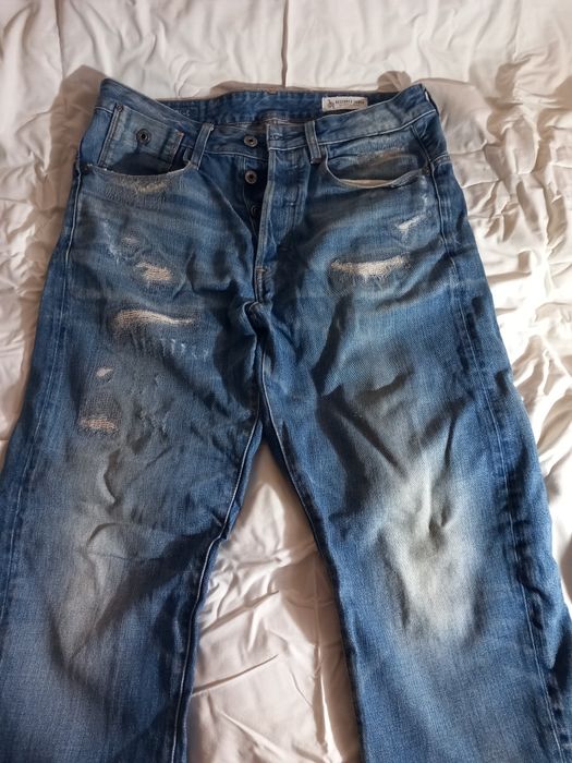 Зимни мъжки дънки,с метални копчета.