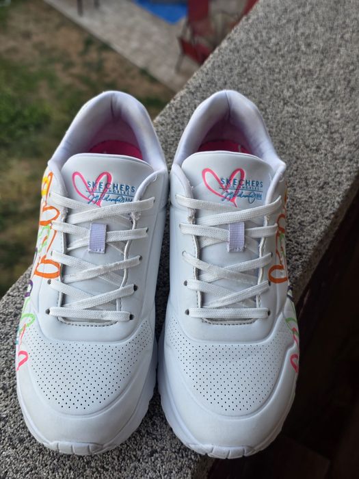 Adidasi fete Skechers 37