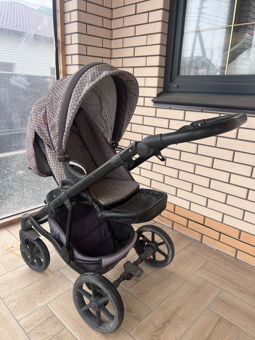 Детская коляска в отличном состоянии