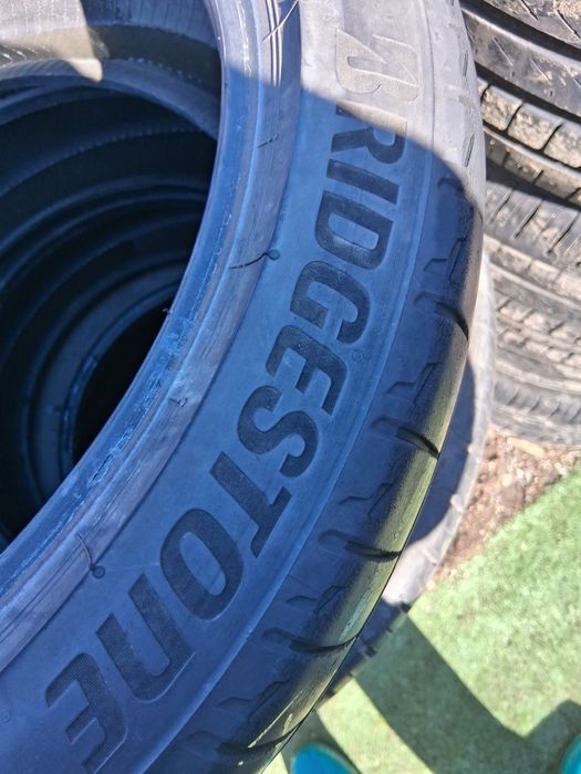 225 45 18 BRIDGESTONE 2бр летни дот 2021г