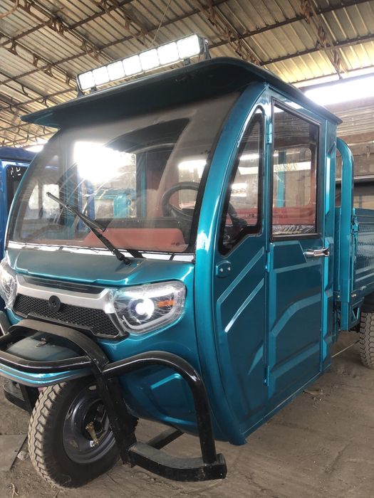 Муравей с кабиной 2200ватт